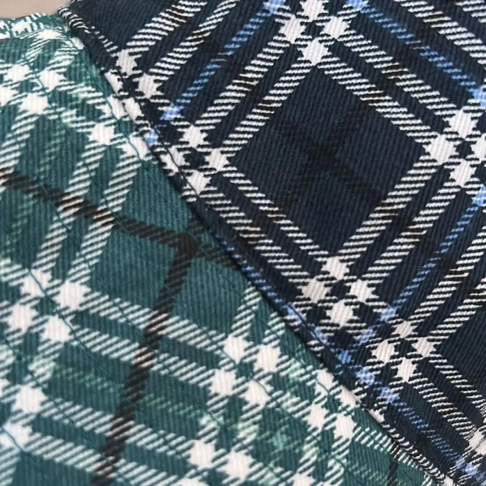 bucket hat - Picture 2 of 5